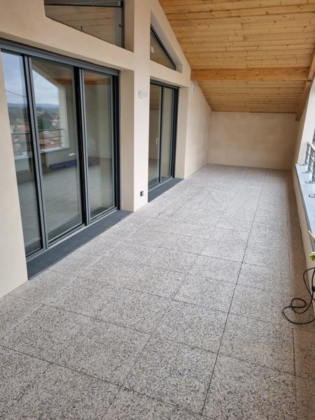 Loggia en dalles sur plots – Sept Étanchéité Services, Toulouse